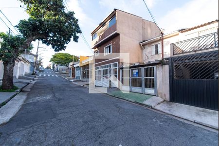 Casa à venda com 108m², 2 quartos e 1 vagaFachada