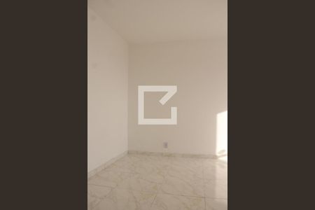 Sala de apartamento para alugar com 2 quartos, 52m² em Parque São Vicente, São Vicente