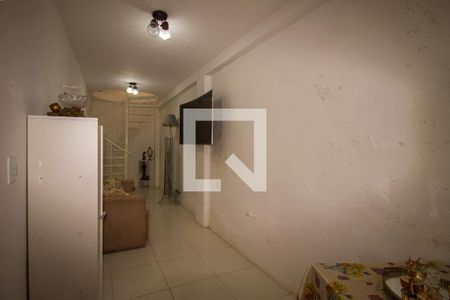 Casa à venda com 250m², 3 quartos e 2 vagas Casa à venda com 250m², 3 quartos e 2 vagasSala de TV