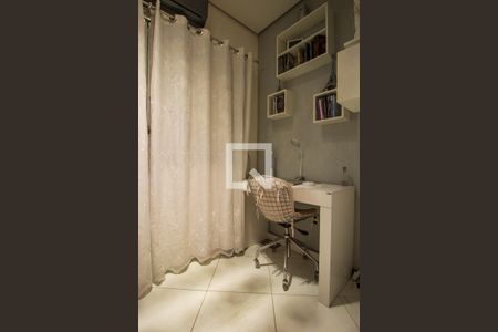 Casa à venda com 250m², 3 quartos e 2 vagas Casa à venda com 250m², 3 quartos e 2 vagasEscritório