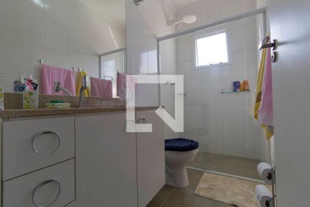 Casa à venda com 120m², 3 quartos e 4 vagas Casa à venda com 120m², 3 quartos e 4 vagasBanheiro