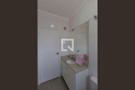 Casa à venda com 120m², 3 quartos e 4 vagas Casa à venda com 120m², 3 quartos e 4 vagasBanheiro