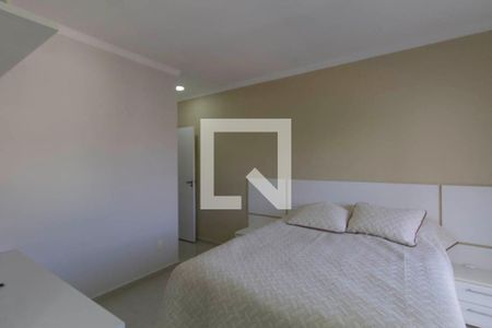 Casa à venda com 120m², 3 quartos e 4 vagas Casa à venda com 120m², 3 quartos e 4 vagasSuíte