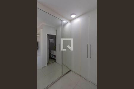 Casa à venda com 120m², 3 quartos e 4 vagas Casa à venda com 120m², 3 quartos e 4 vagasSuíte