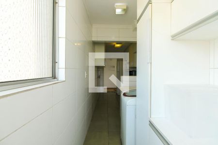 Apartamento à venda com 62m², 3 quartos e 1 vagaÁrea de serviço 