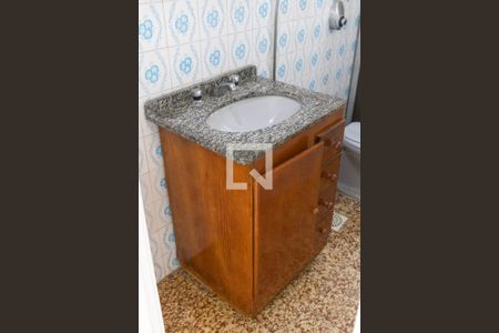 Apartamento para alugar com 72m², 2 quartos e sem vaga Apartamento para alugar com 72m², 2 quartos e sem vagaBanheiro