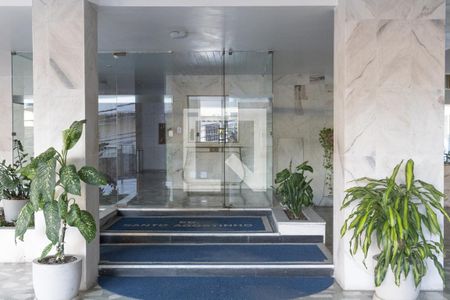 Hall de Entrada de apartamento para alugar com 2 quartos, 72m² em Todos Os Santos, Rio de Janeiro