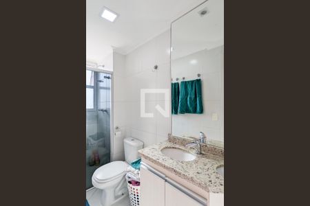 Apartamento à venda com 80m², 3 quartos e 1 vaga Apartamento à venda com 80m², 3 quartos e 1 vagaBanheiro da suíte