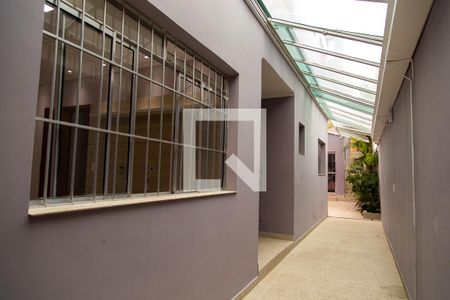 Casa para alugar com 180m², 3 quartos e 1 vaga Casa para alugar com 180m², 3 quartos e 1 vagaCorredor