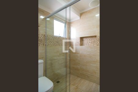 Casa para alugar com 180m², 3 quartos e 1 vaga Casa para alugar com 180m², 3 quartos e 1 vagaBanheiro da Suíte 2