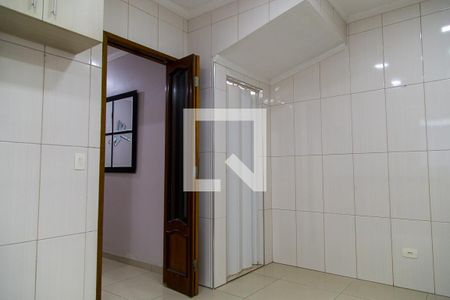 Casa para alugar com 180m², 3 quartos e 1 vaga Casa para alugar com 180m², 3 quartos e 1 vagaCozinha