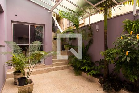 Casa para alugar com 180m², 3 quartos e 1 vaga Casa para alugar com 180m², 3 quartos e 1 vagaCorredor