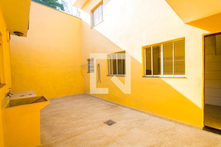 Casa para alugar com 240m², 3 quartos e sem vagaÁrea de serviço/Quintal