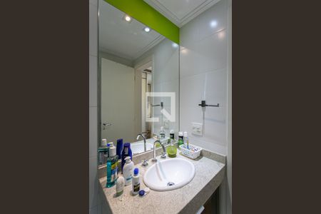 Apartamento à venda com 107m², 2 quartos e 2 vagasBanheiro da Suíte 2