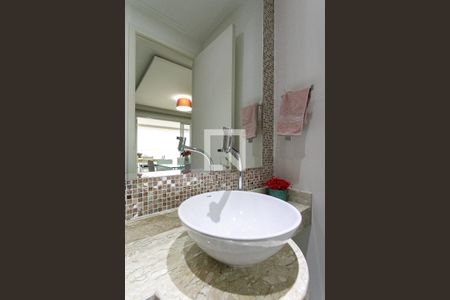 Apartamento à venda com 107m², 2 quartos e 2 vagasLavabo