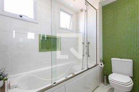 Apartamento à venda com 107m², 2 quartos e 2 vagasBanheiro da Suíte 1