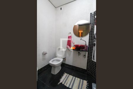 Casa à venda com 300m², 3 quartos e 2 vagasBanheiro