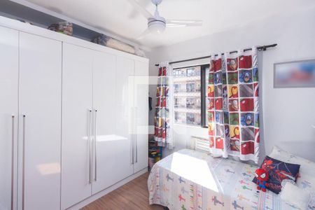 Quarto 1 de apartamento para alugar com 2 quartos, 64m² em Vila Valqueire, Rio de Janeiro
