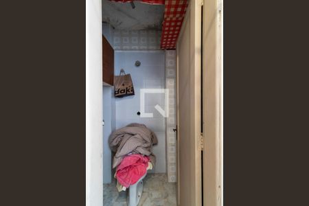 Apartamento para alugar com 140m², 2 quartos e sem vaga Apartamento para alugar com 140m², 2 quartos e sem vagaBanheiro de Serviço