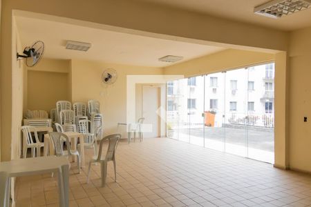 Apartamento para alugar com 75m², 2 quartos e 1 vaga Apartamento para alugar com 75m², 2 quartos e 1 vagaSalão de Festas
