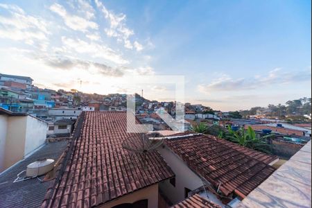 Casa à venda com 164m², 3 quartos e 2 vagasVista da Área de Serviço e Quintal