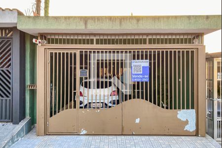 Casa à venda com 164m², 3 quartos e 2 vagasFachada