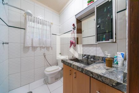 Banheiro 1 de casa à venda com 3 quartos, 164m² em Condomínio Maracanã, Santo André
