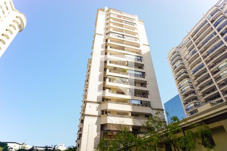 Apartamento para alugar com 80m², 3 quartos e 2 vagasFachada