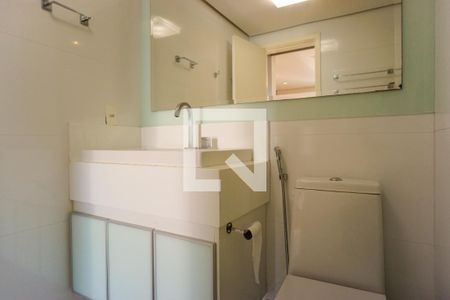 Apartamento à venda com 400m², 3 quartos e 4 vagasBanheiro da Suíte 1