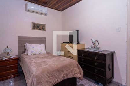 Quarto 1 de casa à venda com 5 quartos, 140m² em Rubem Berta, Porto Alegre