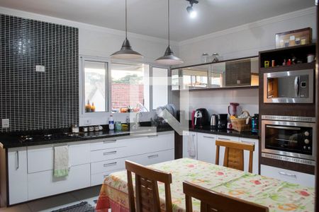 Casa à venda com 180m², 4 quartos e 3 vagasCozinha