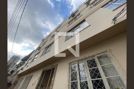 Apartamento à venda com 80m², 2 quartos e sem vagaFachada