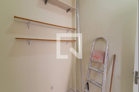 Apartamento à venda com 80m², 2 quartos e sem vagaQuarto de Serviço