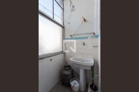 Apartamento à venda com 83m², 2 quartos e sem vaga Apartamento à venda com 83m², 2 quartos e sem vagaÁrea de Serviço