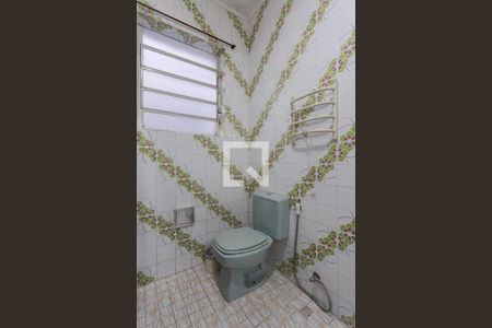 Apartamento à venda com 83m², 2 quartos e sem vaga Apartamento à venda com 83m², 2 quartos e sem vagaBanheiro