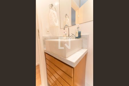 Apartamento para alugar com 100m², 3 quartos e 1 vagaBanheiro social 