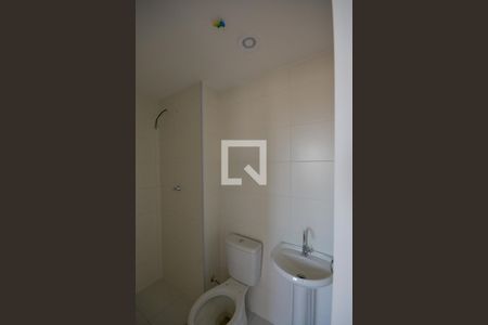 Apartamento para alugar com 33m², 2 quartos e sem vaga Apartamento para alugar com 33m², 2 quartos e sem vagaBanheiro