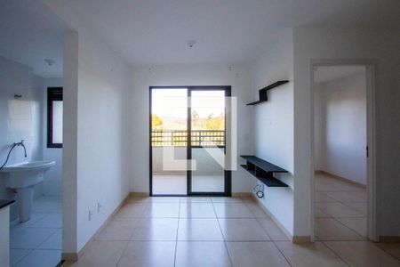 Sala de apartamento para alugar com 2 quartos, 54m² em Jardim Isis, Cotia