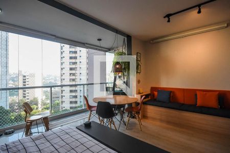 Sala de kitnet/studio para alugar com 1 quarto, 35m² em Real Parque, São Paulo