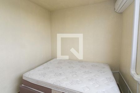 Quarto 1 de apartamento para alugar com 2 quartos, 41m² em Sarandi, Porto Alegre