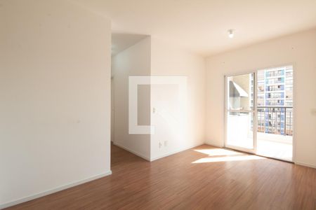 Sala de apartamento para alugar com 2 quartos, 57m² em Bussocaba, Osasco