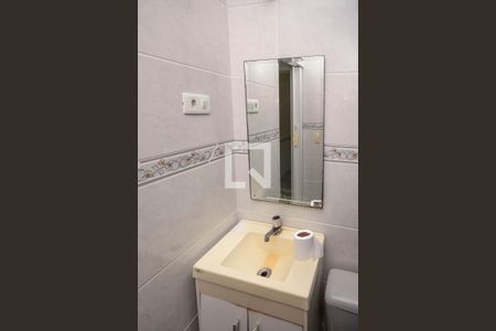 Casa para alugar com 70m², 2 quartos e sem vaga Casa para alugar com 70m², 2 quartos e sem vagaBanheiro