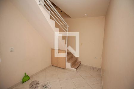 Sala de casa para alugar com 2 quartos, 70m² em Encantado, Rio de Janeiro