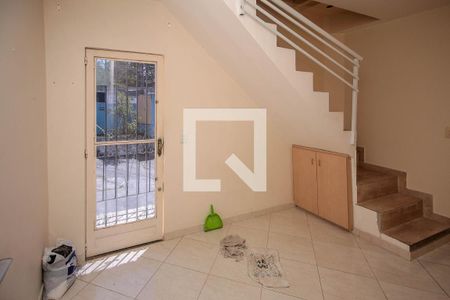 Sala de casa para alugar com 2 quartos, 70m² em Encantado, Rio de Janeiro