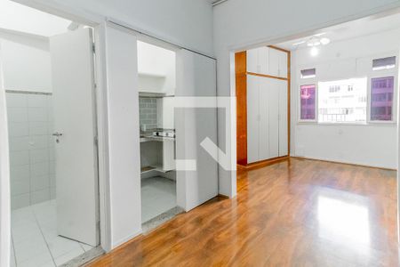 Sala/Quarto de apartamento à venda com 1 quarto, 28m² em  Centro, Rio de Janeiro