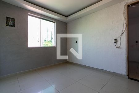 Sala de casa para alugar com 4 quartos, 80m² em Vila Continental, São Paulo