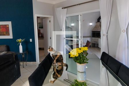 Salas de casa para alugar com 5 quartos, 370m² em Mansões Santo Antônio, Campinas