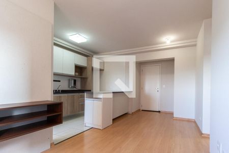 Sala de apartamento para alugar com 2 quartos, 50m² em Capão Raso, Curitiba