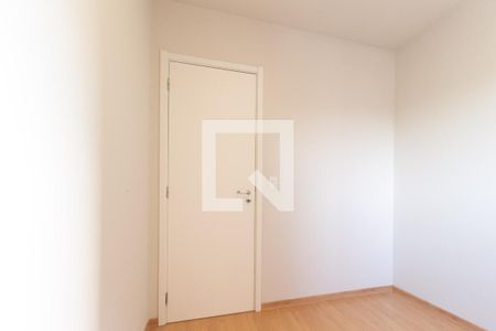 Quarto 1 de apartamento para alugar com 2 quartos, 50m² em Capão Raso, Curitiba