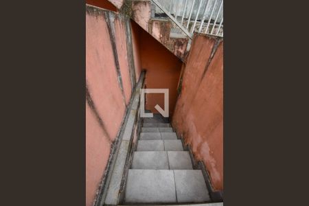 Casa à venda com 350m², 4 quartos e 3 vagasEscada 